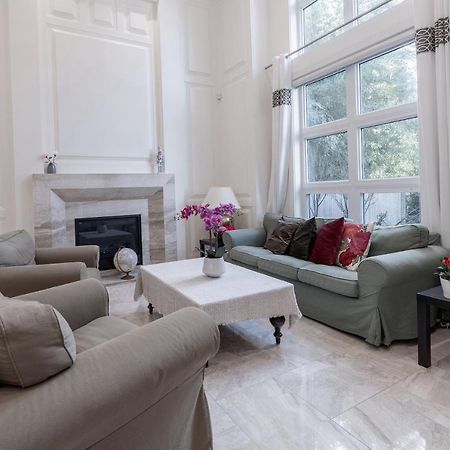 Luxurious Private Rooms In Richmond Extérieur photo
