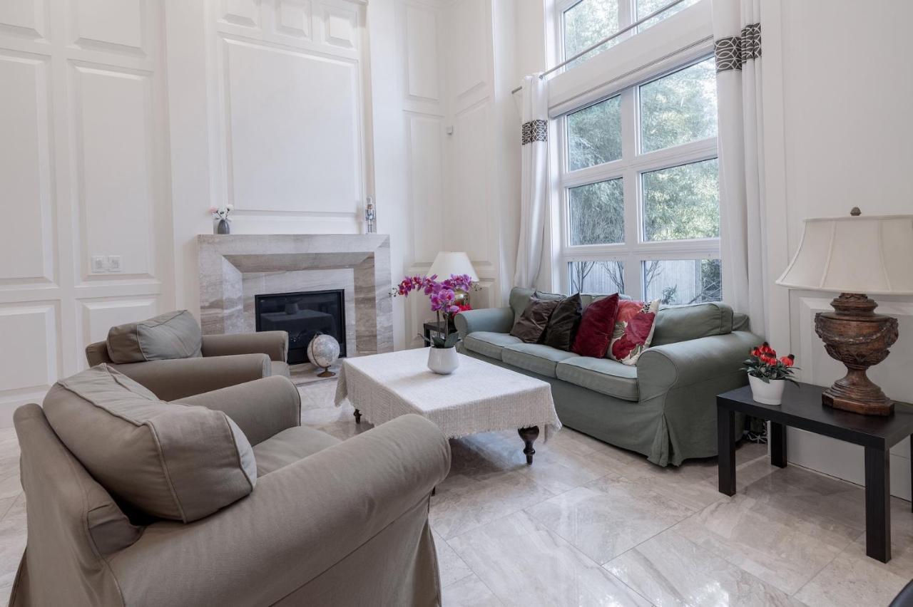 Luxurious Private Rooms In Richmond Extérieur photo